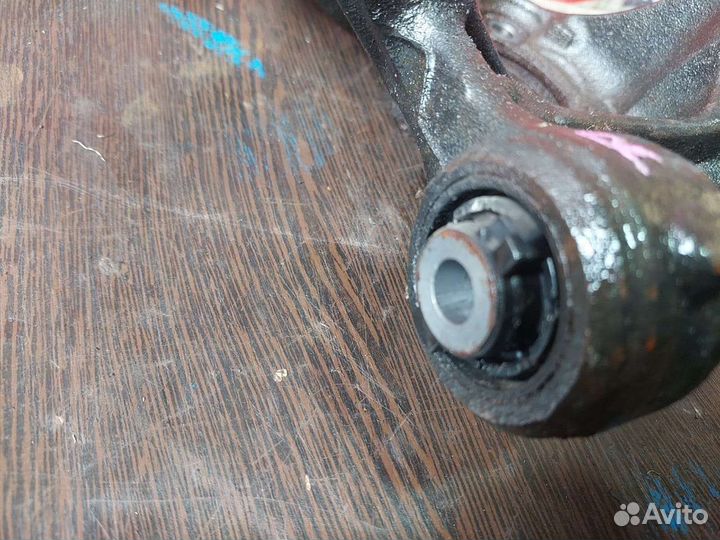 Кулак задний правый Mazda cx5