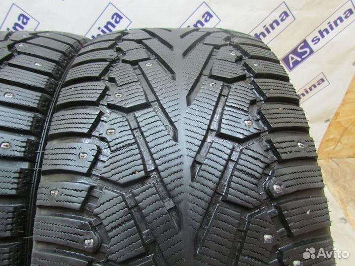 Pirelli Ice Zero 295/40 R21 97P