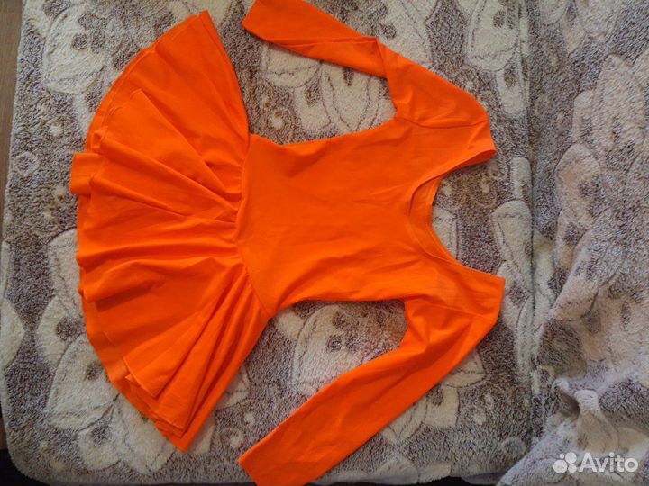 Гимнастический купальник с юбкой