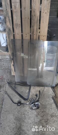 Стекло в двери на фольксваген т3