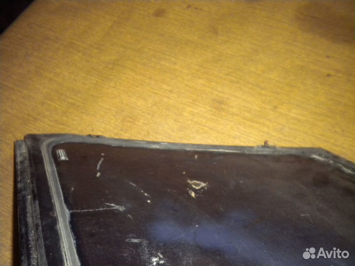 Стекло заднее левое SsangYong Musso