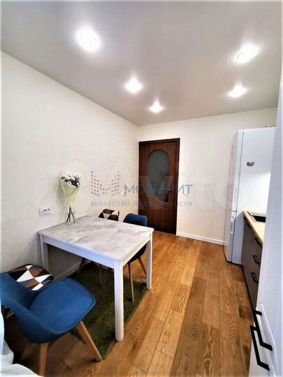 2-к. квартира, 54,1 м², 1/10 эт.