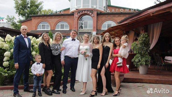 Ведущий (не тамада) +Dj (муз.оборуд)