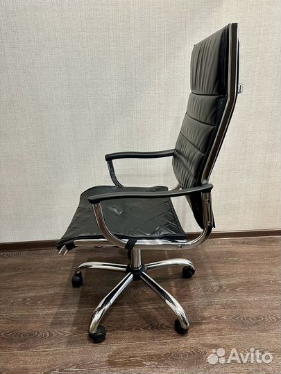 Компьютерное кресло