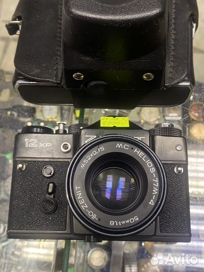 Зенит 12 xp и обьектив Hellios-77M-4 СССР