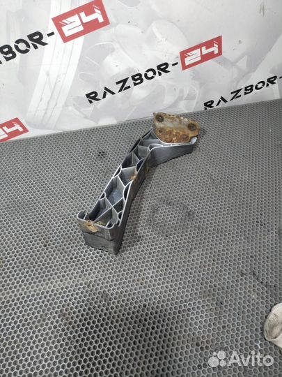 Кронштейн крепления бампера левый MAN TGX 2008