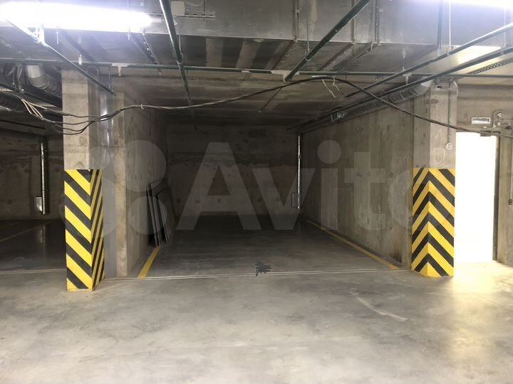 Машиноместо, 28 м²