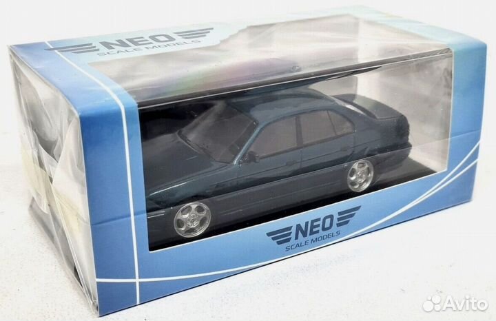 BMW M5 E34 NEO Scale Models 1:43