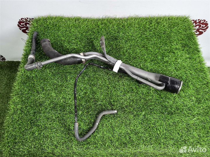 Горловина топливного бака Toyota Hilux AN120