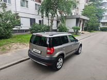 Skoda Yeti 1.2 AMT, 2010, 157 000 км, с пробегом, цена 745 000 руб.