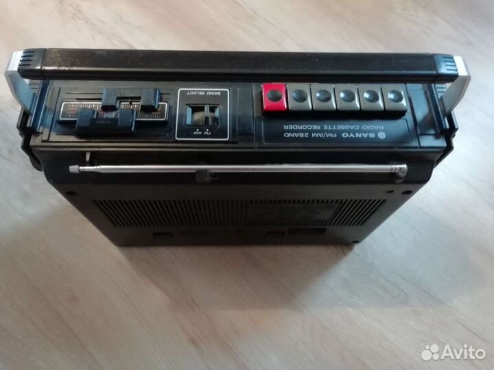 Радиоприемник Sanyo