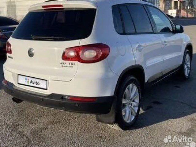 Volkswagen Tiguan 2.0 AT, 2011, 148 000 км