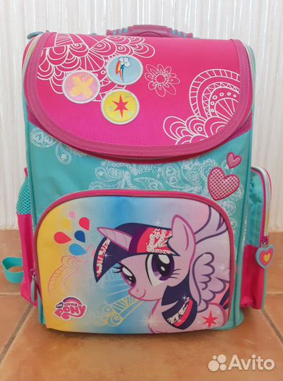 Школьный рюкзак