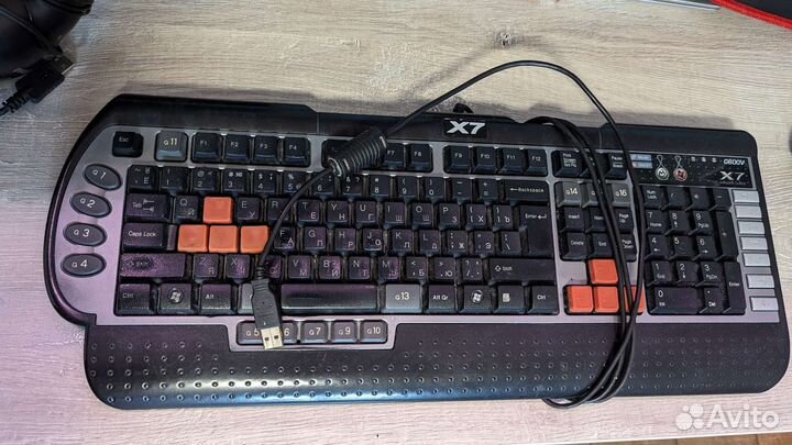 Игровая клавиатура б/у