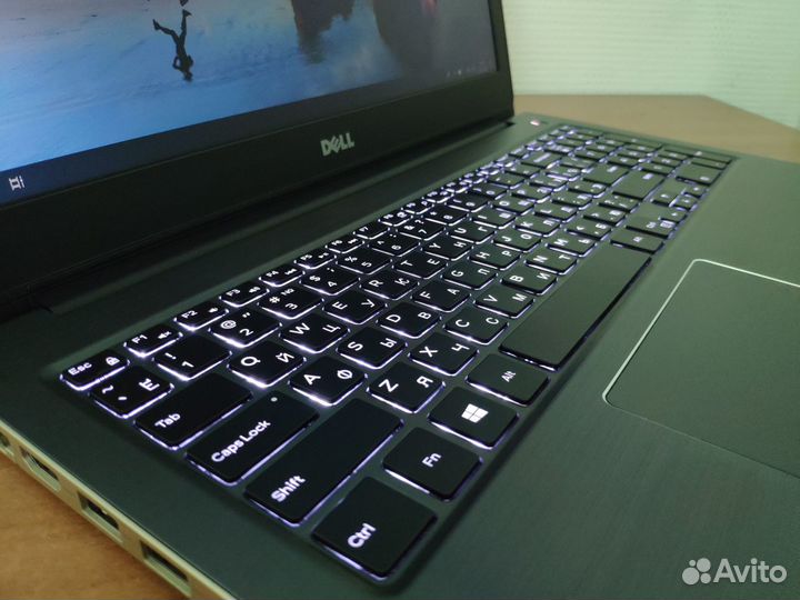 Ноутбук бу / в идеале / Core i5 / ssd250 / метал