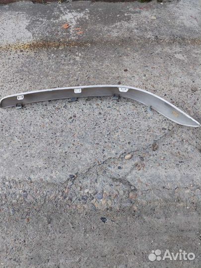 Молдинг на бампер Мазда Премаси 2000 г