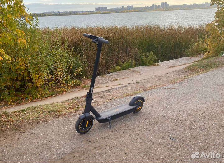 Ninebot Max G30P / 230км