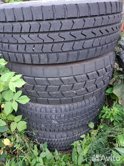Продам резину Continental 315 * 70 R22,5