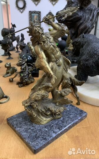 Бог морей Посейдон, бронзовая статуэтка