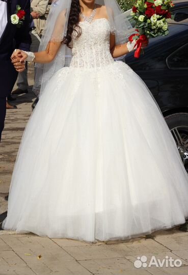 Свадебное платье