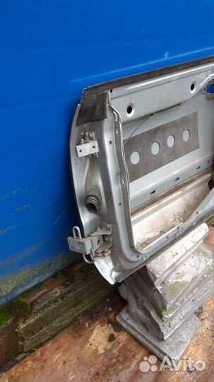 Дверь задняя правая Audi A8 (4D)