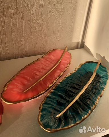 Тарелка перо, подставка из эпоксидной смолы