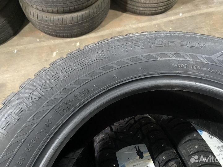 Nokian Tyres Hakkapeliitta 10p SUV 225/60 R17