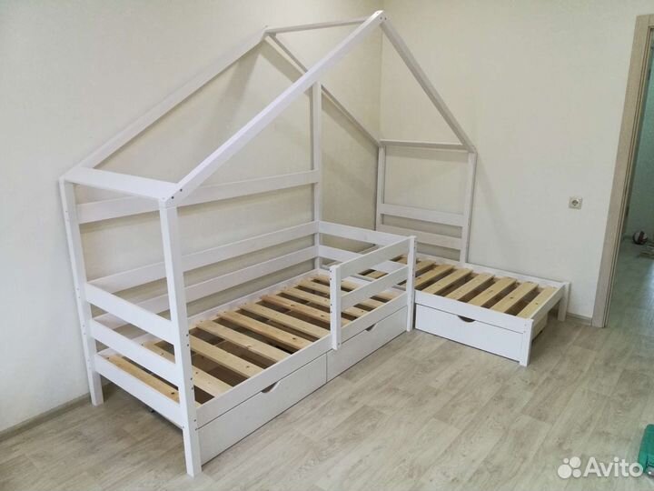 Кровать детская