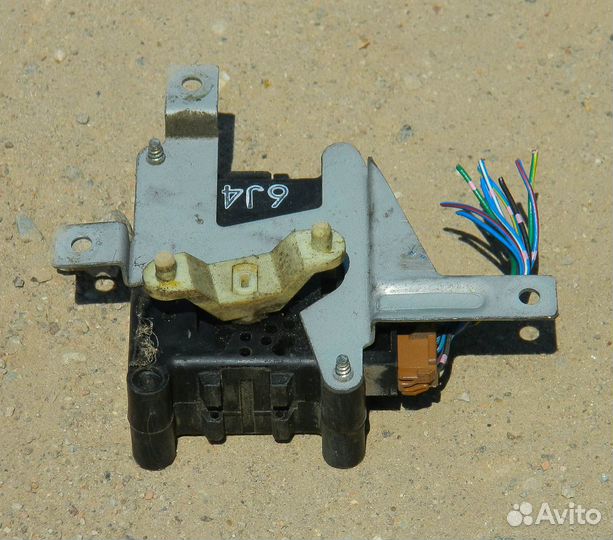 Моторчик заслонки печки Maxima A32