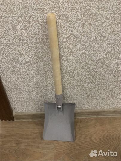 Лопата складная