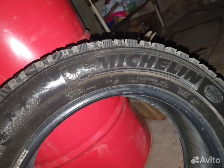 Michelin Latitude X-Ice North 3 215/60 R17