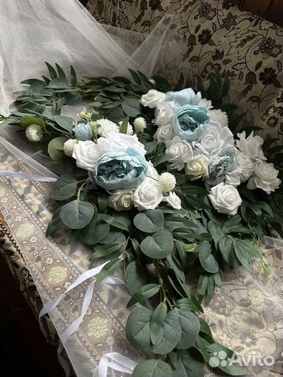 Композиции из искусственных цветов