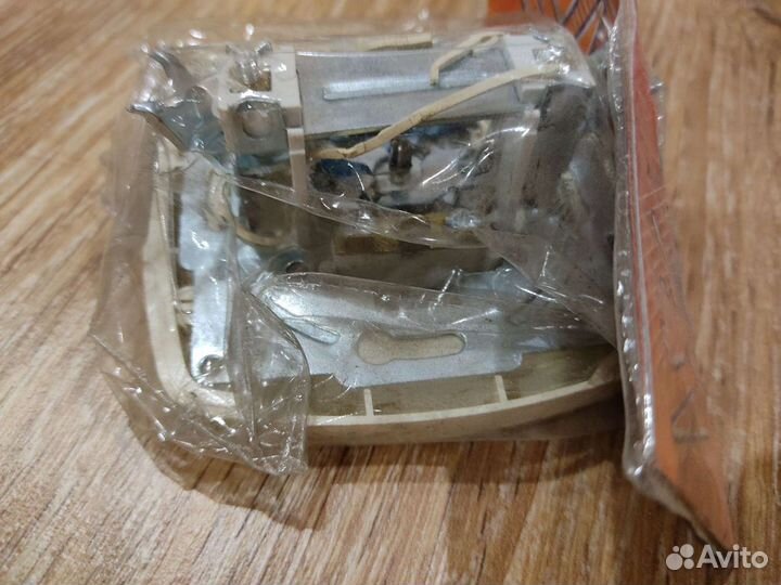 Розетки, интернет RG-45, телефон RG-11, Антенна. M