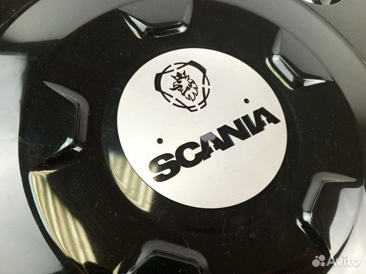 Колпаки 22.5 черные с логотипом скания
