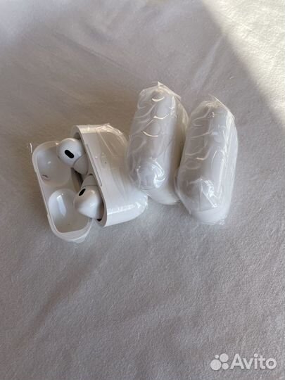 Беспроводные наушники apple airpods