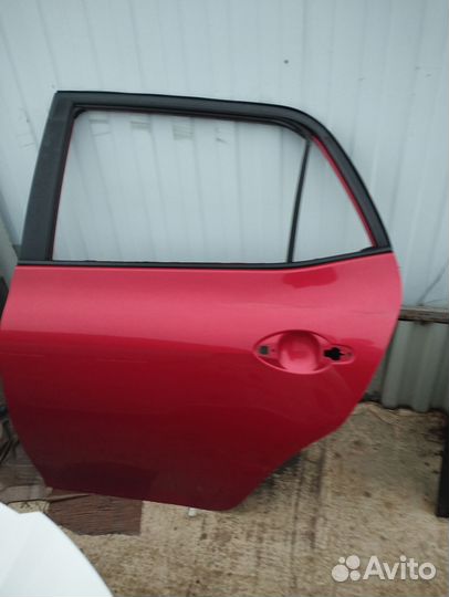 Дверь задняя Toyota Auris (E150) I (2006–2010)