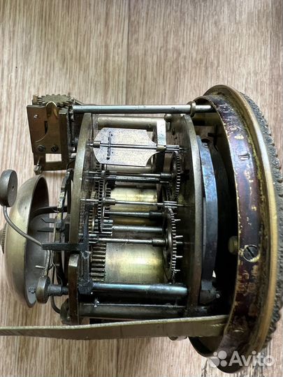 Старинные каминные часы