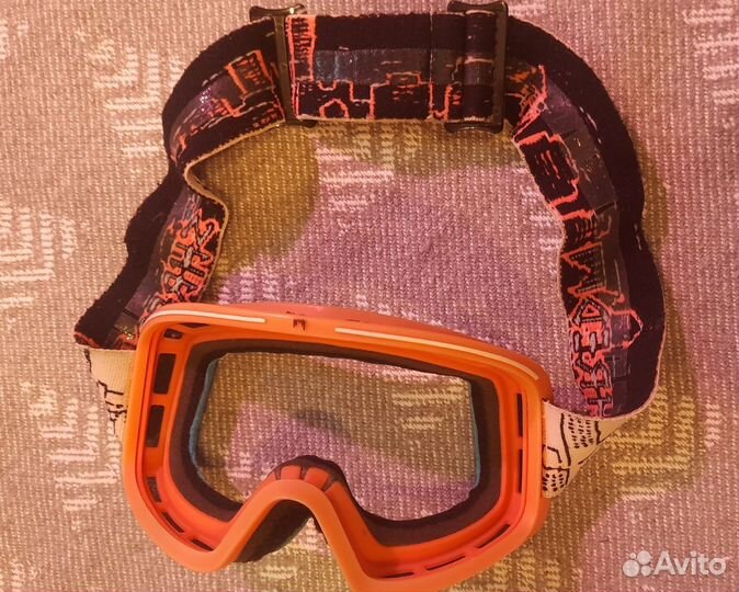 Горнолыжная маска Shred