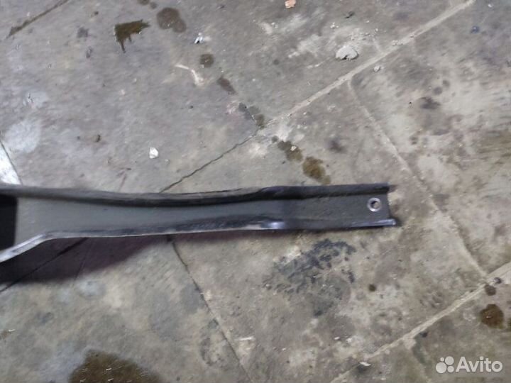 Балка продольная передняя Ford Escape