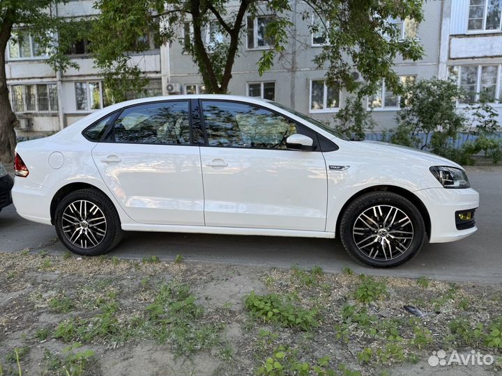 Volkswagen Polo 1.6 МТ, 2015, 140 000 км