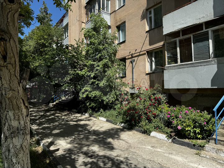 2-к. квартира, 51,8 м², 2/5 эт.