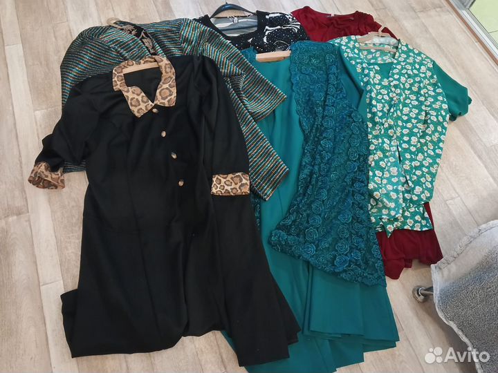 Большая коробка с вещами женскими большого размера