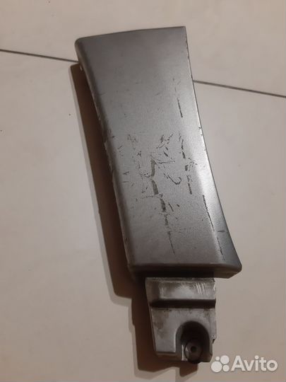 Накладка переднего крыла Субару Форестер 2004 г