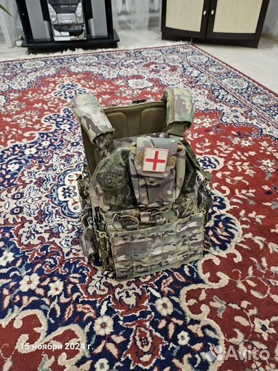 Бронежилет с плитами