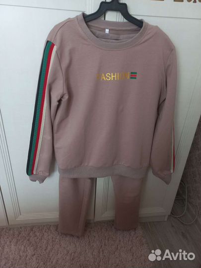 Спортивный костюм женский новый