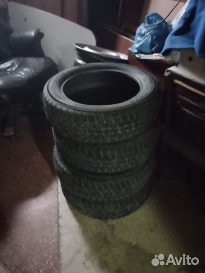 Резина зимняя 185 60 r16