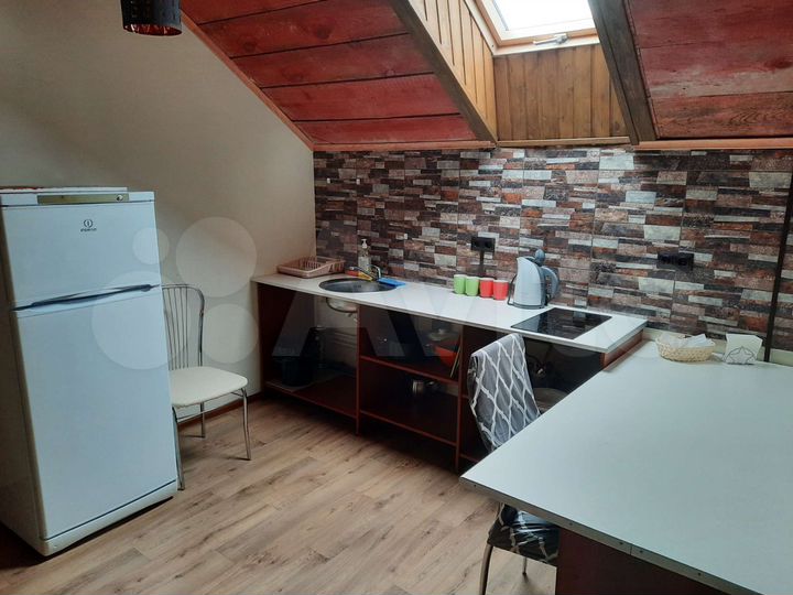 3-к. квартира, 95 м², 3/3 эт.