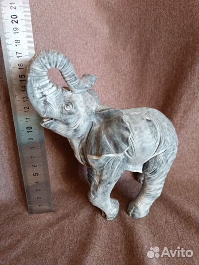Статуэтка скульптура слон мрамор