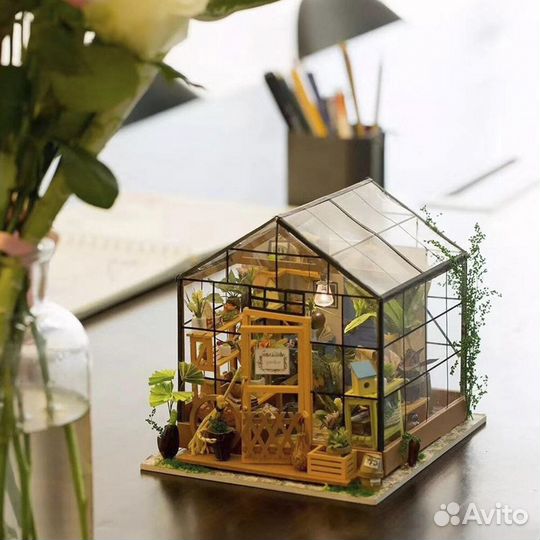 Зимний сад Cathy’s Flower House (Rolife)