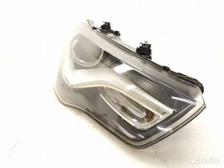 Фара правая Audi A1 8X